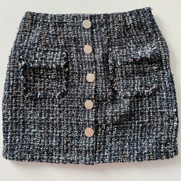 Textured Mini Skirt - Picture 3 of 8